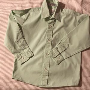 Van Heusen boy size 7long sleeve shirt
